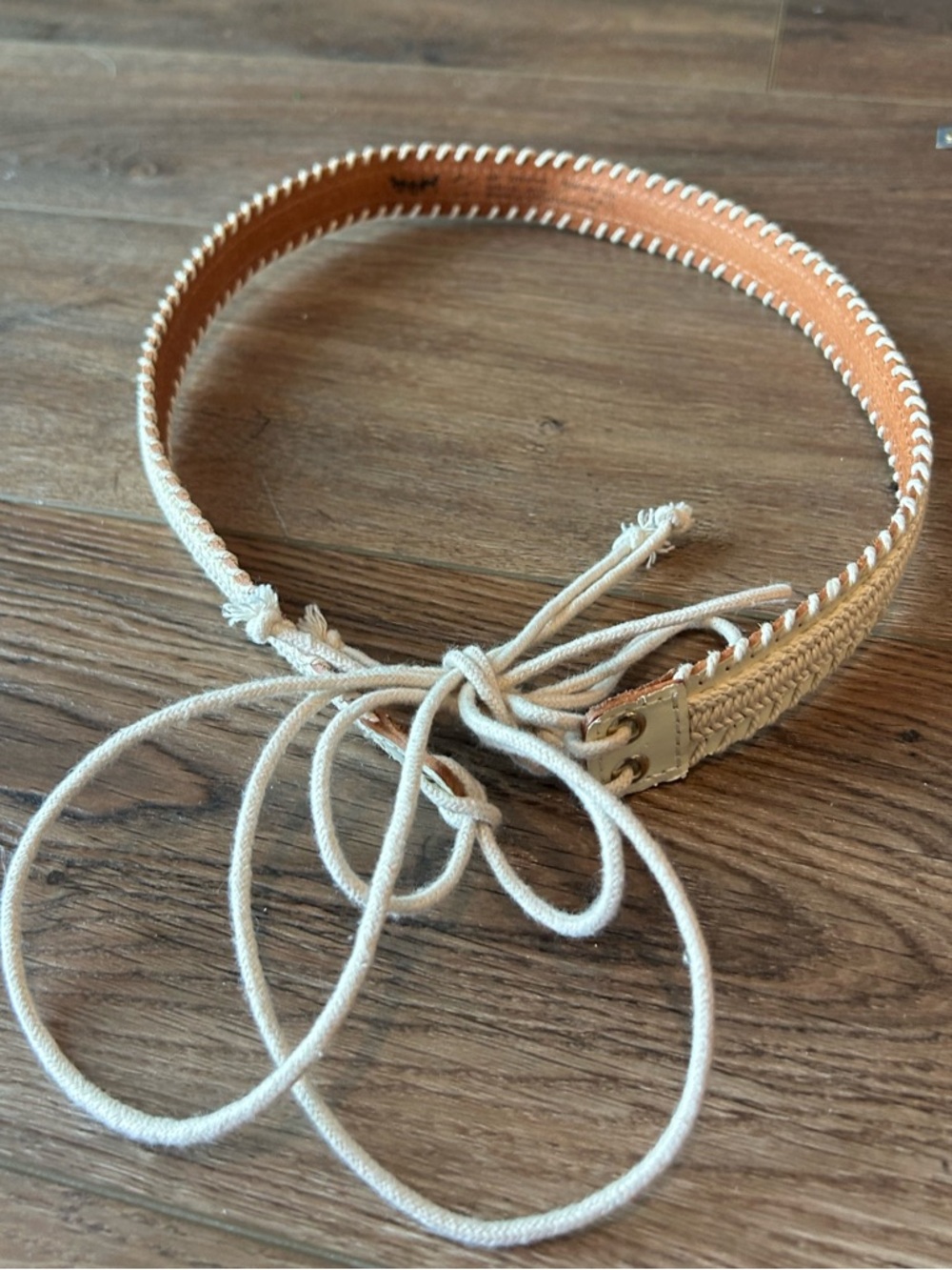 Levi Strauss white woven leather with tie belt , M (32”)